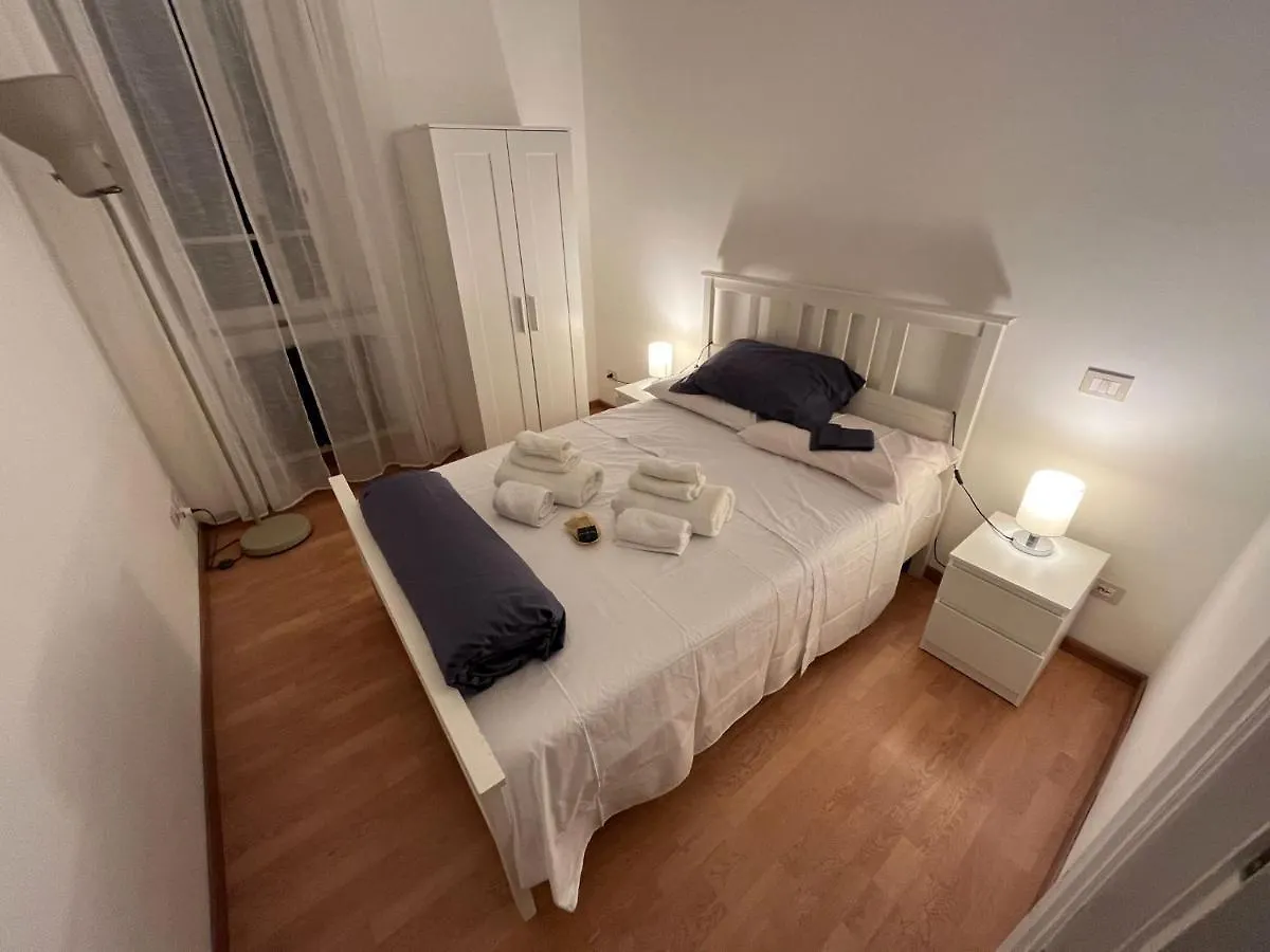 Snooze Trastevere House Roma 0*,  Italia